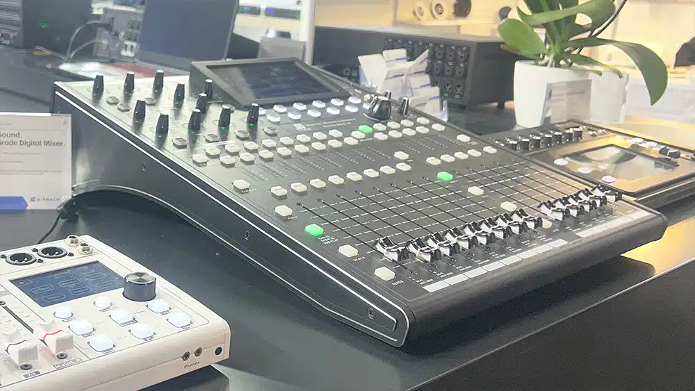 2026ISE 8 - 深圳市声菲特科技技术有限公司