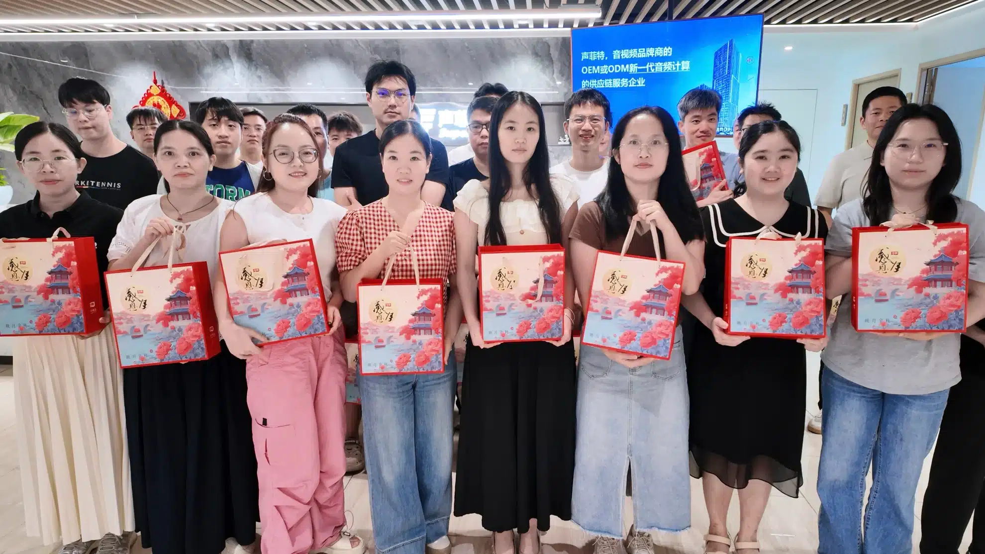 月满中秋·礼暖人心|声菲特以礼寄情共话团圆 2 2026midautumnfestival 2 - 深圳市声菲特科技技术有限公司